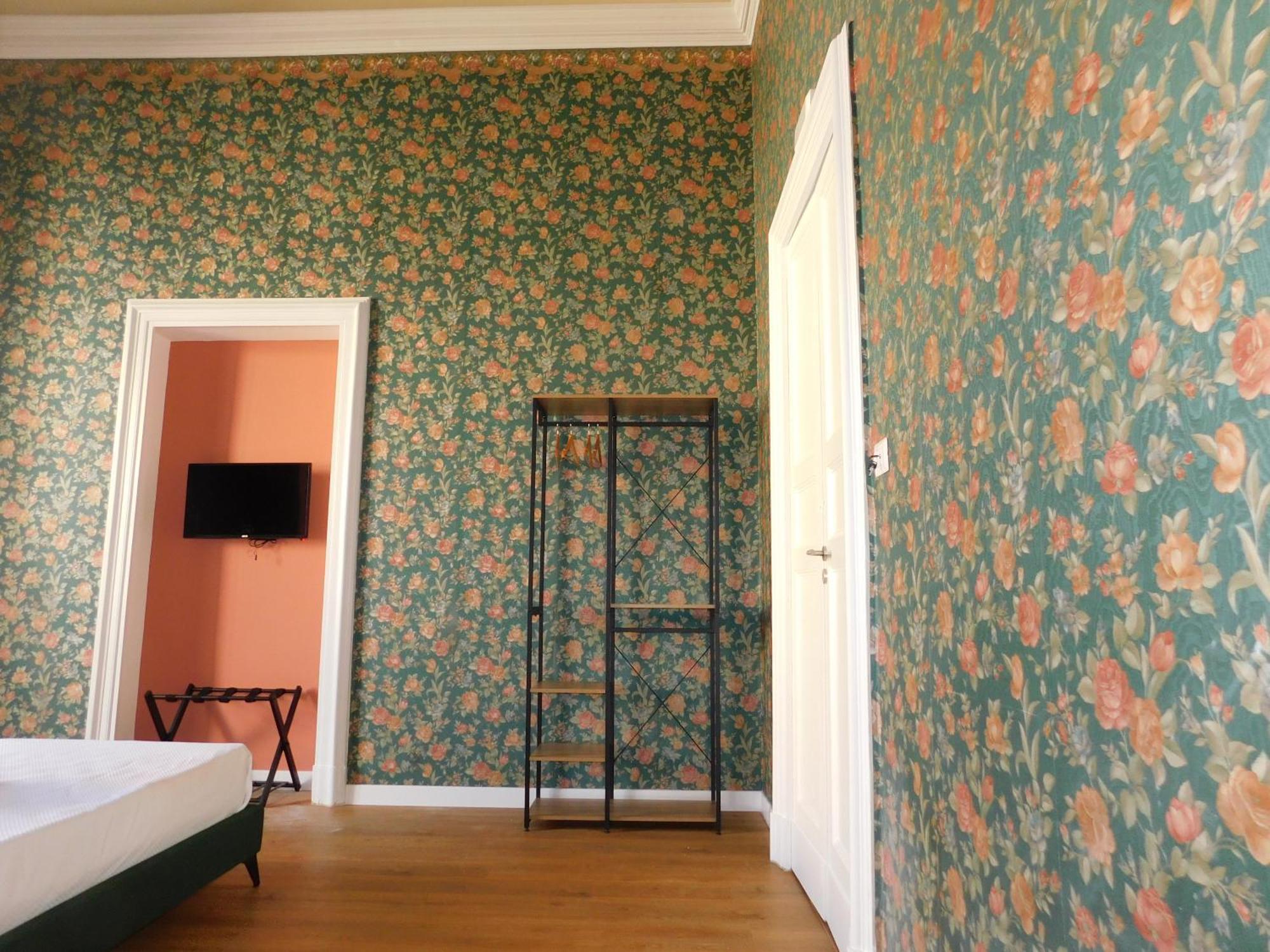 Hibiscus - Etnea Rooms CTA Exteriör bild